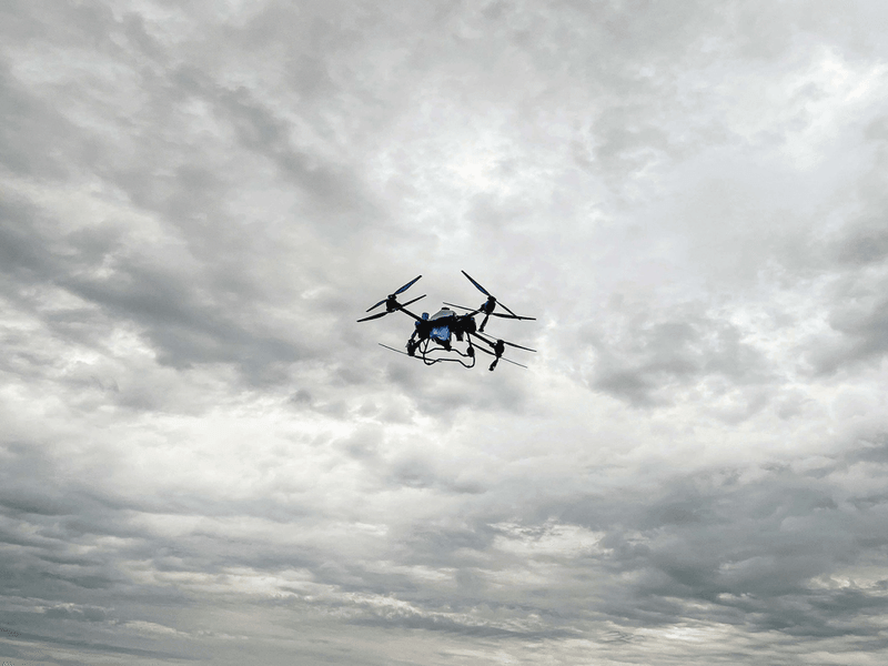 Testování aplikačního dronu v terénu